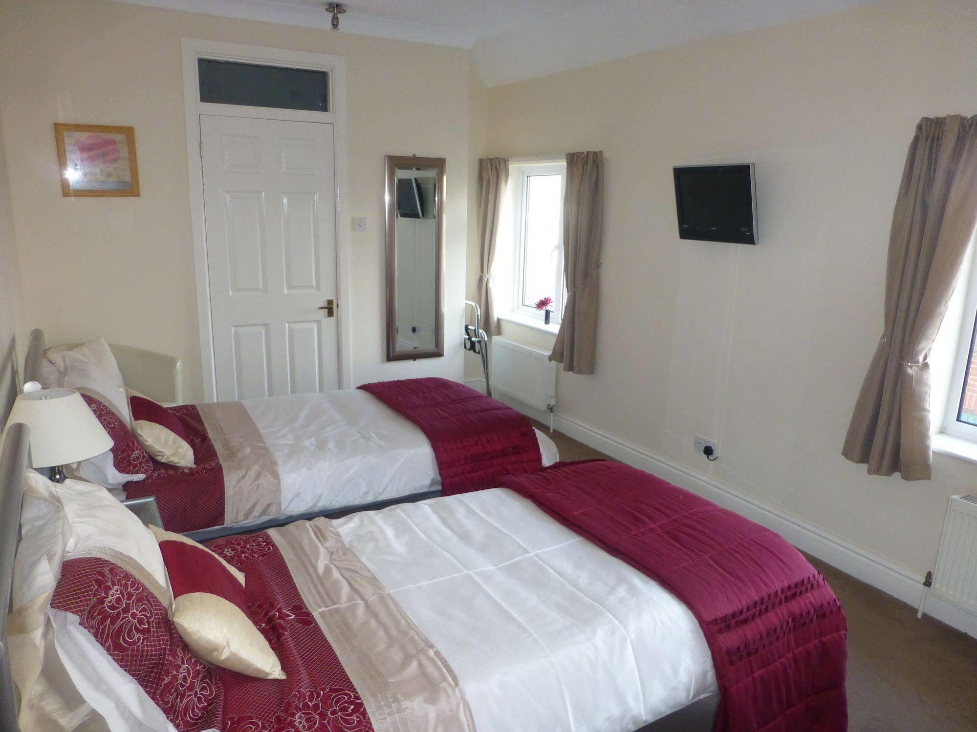 Beech Lodge Guest House Нью Милтон Экстерьер фото